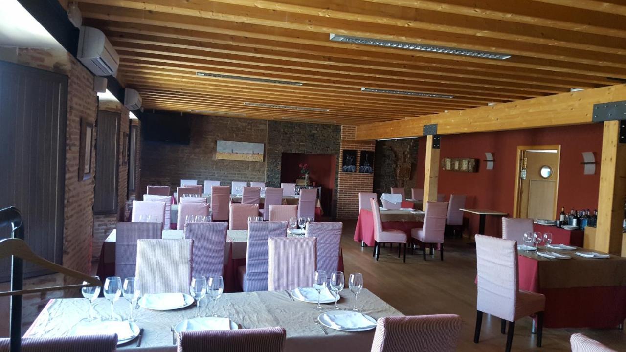 Posada Plaza Mayor De Alaejos Eksteriør billede